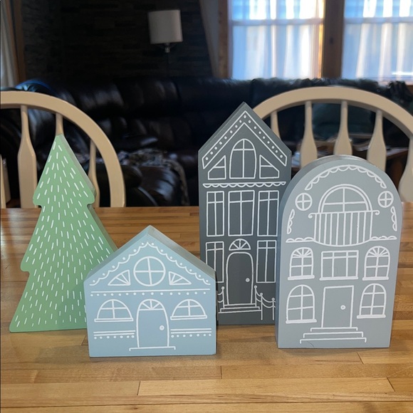 Tabletop Decor - Picture 1 of 3